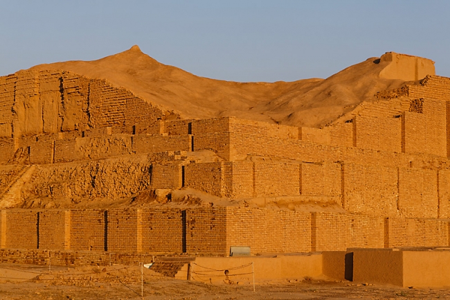 Choqâ Zanbil-Zigourat-016